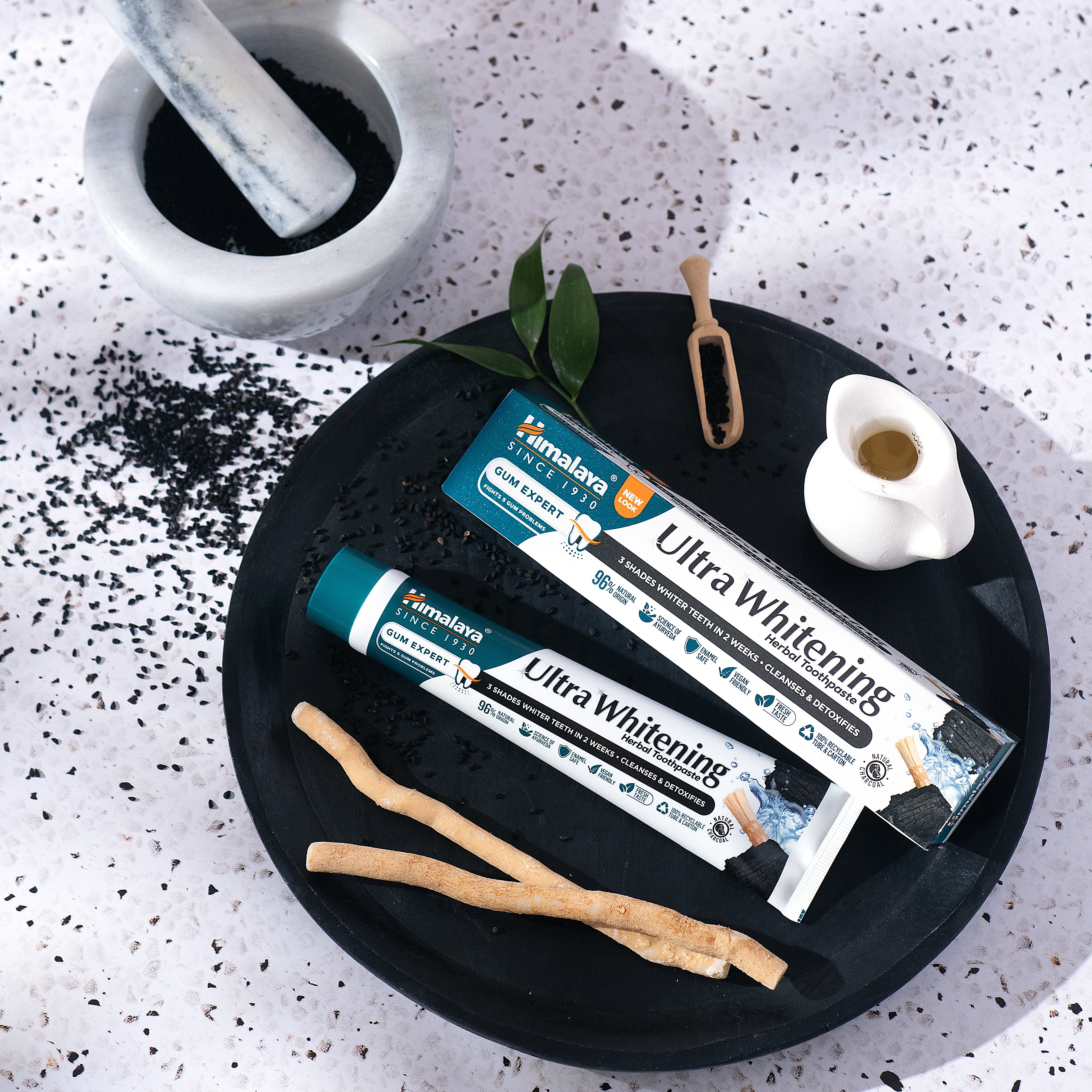 Himalaya Gum Expert Ultra Whitening Kräuterzahnpasta - 75 ml - Image 3